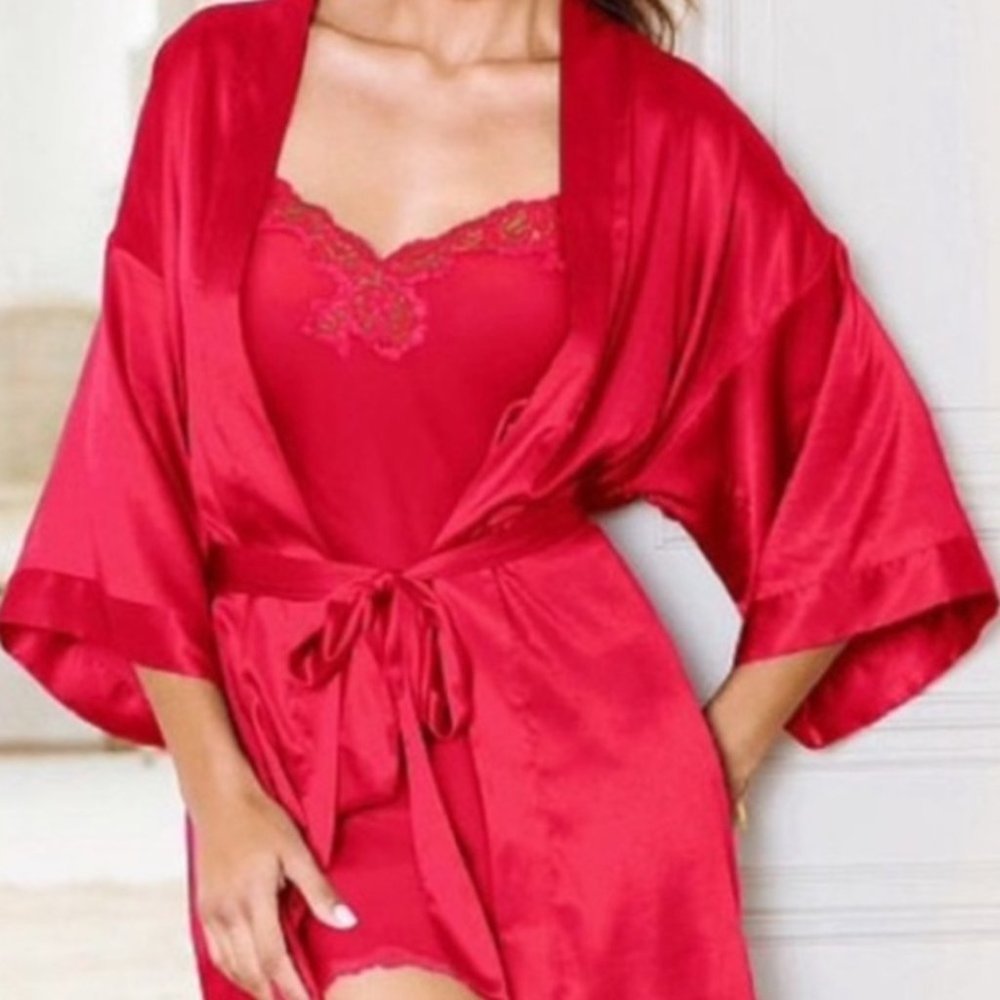 Victoria’s Secret Red Short Robe Satin Kimono S/M